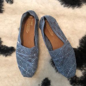Toms Crochet Blue sz 8.5